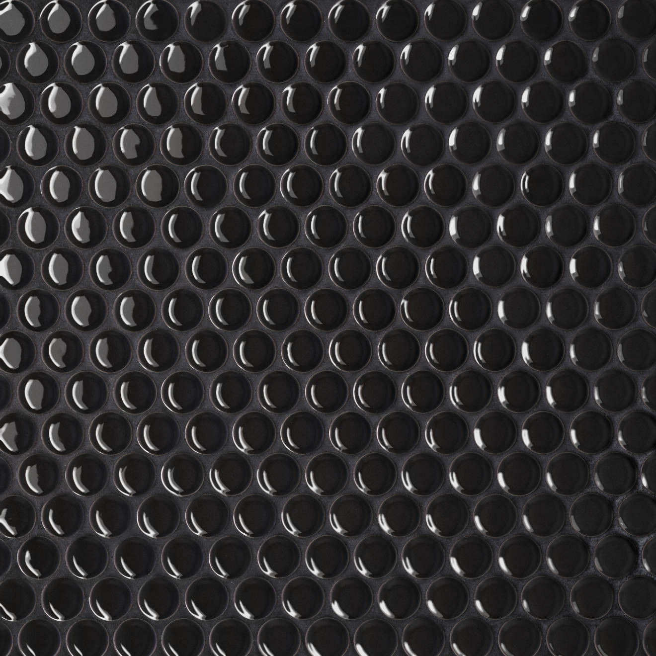 Le Cafe 3/4" x 3/4" Penny Round Glossy Porcelain Mosaic Tile in Black | Bedrosians Tile and Stone