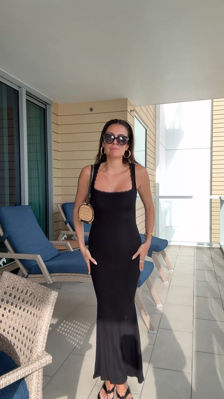 Flattering look for less of black skims dress under $50! 

Wearing size small

@amazon @amazonfashion
#LTKspring

#LTKOver40 #LTKootd