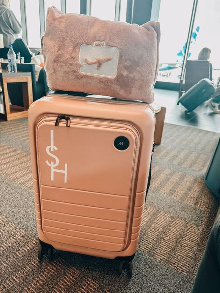 My carry on essentials 
Luggage
Suitcase
Travel blanket


#LTKItBag #LTKTravel #LTKSeasonal