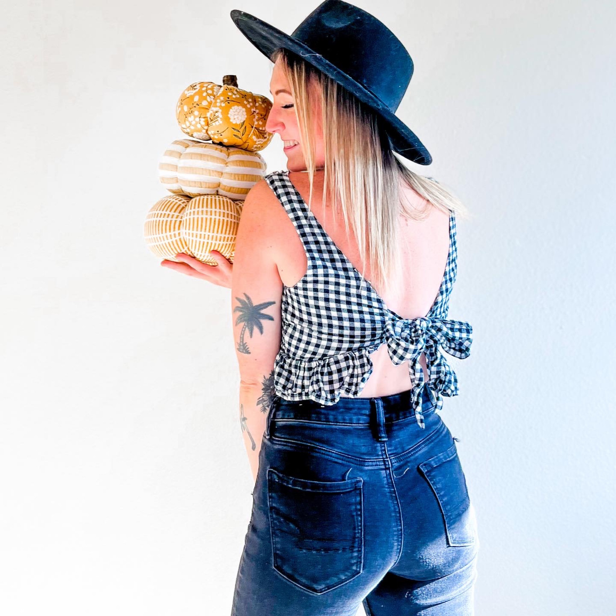 The cutest fall statement top and the perfect fall pumpkins 

#LTKHalloween #LTKunder50 #LTKSeasonal