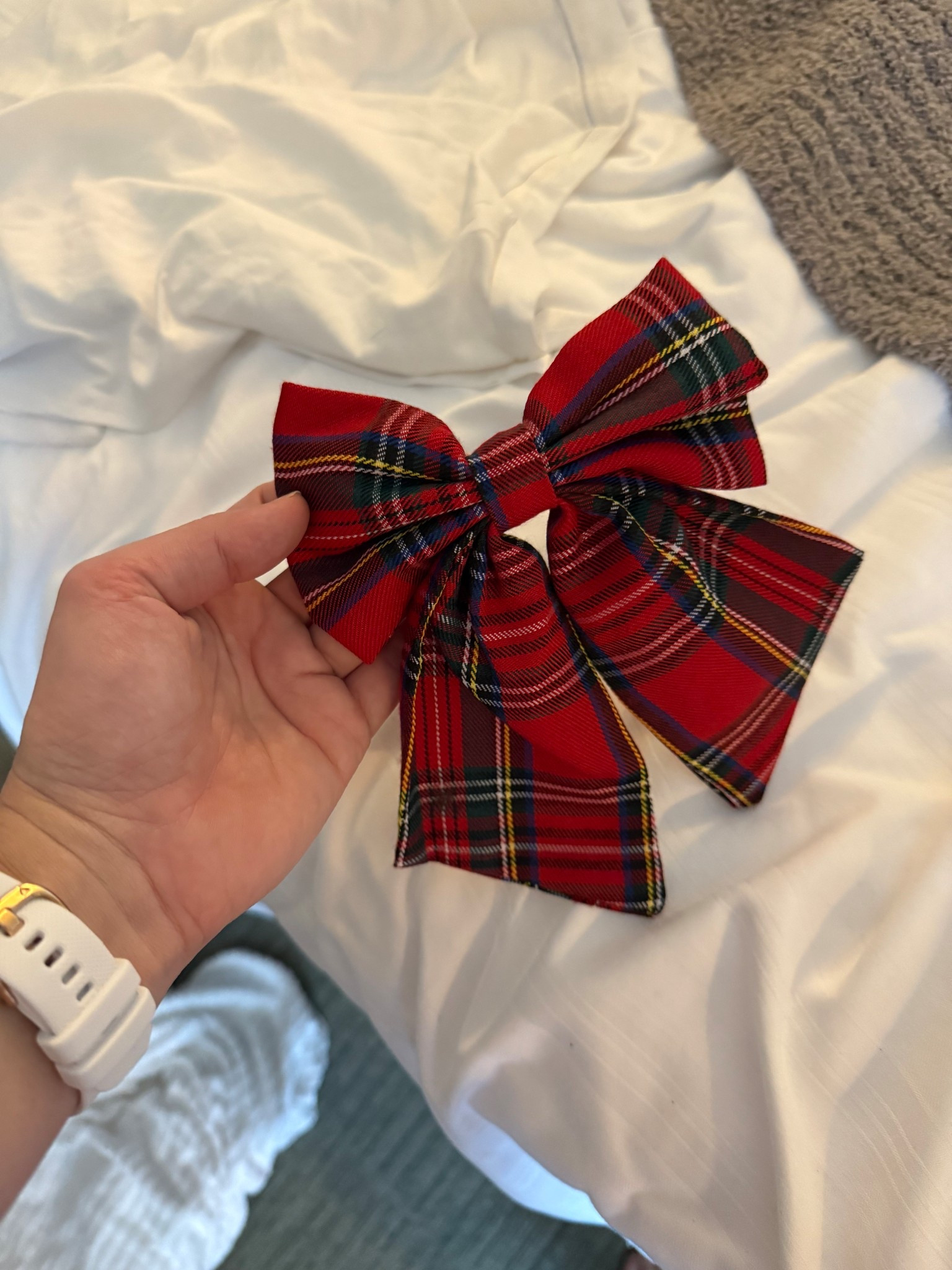 My holiday hair clip for the season! I am obsessed with hair clips right now and this one is an absolute favorite! The clasp is actually a little bit different and I think it makes it a little more secure and allow for you to put my hair in the clip that some others! 

#LTKFindsUnder50 #LTKBeauty #LTKHoliday