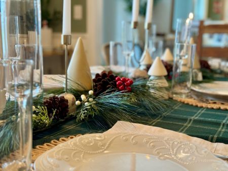 Table setting, Christmas table, easy table setting, table scape, Christmas dinner, Neutral table 

#LTKHoliday #LTKSeasonal #LTKstyletip