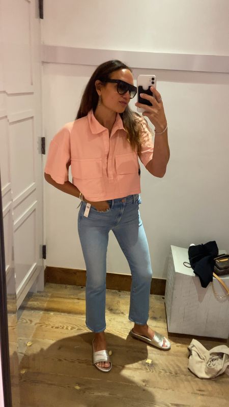 Love this pilcro top in small 
Mother jeans I got my true size 
Summer outfit 