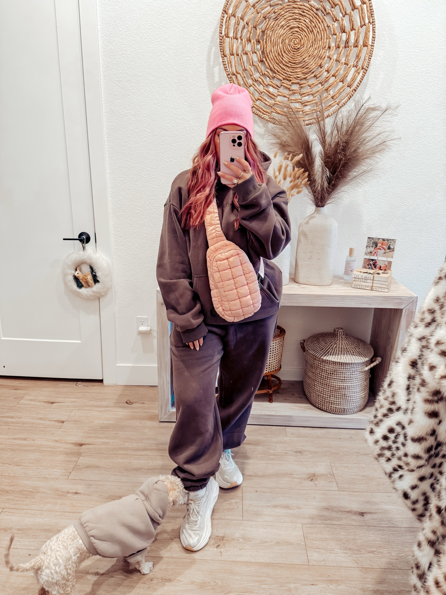 Ootd! Comfrt signature collection in chocolate. I’m wearing xl in both. 

Moosh is wearing signature in bark. 



#LTKPets #LTKMidsize #LTKFindsUnder50