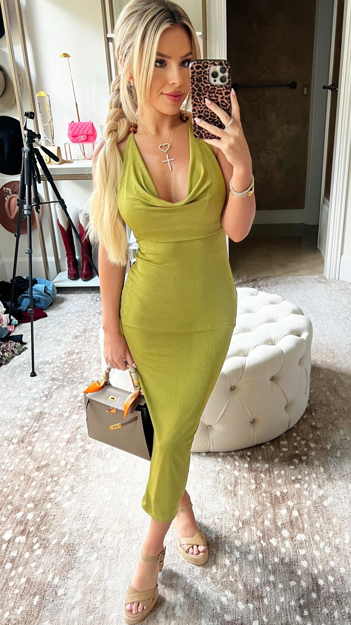 Green midi dress. Summer dress. Dinner date dress. Windsor 