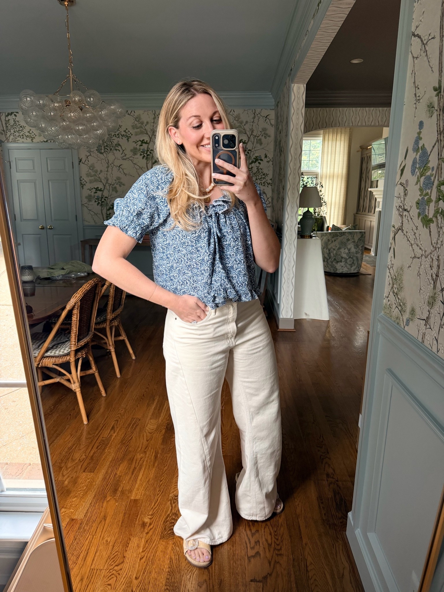 Cute throw on and go outfit! Loving these new ecru jeans from Anthro! Wearing size 28 in these Mother Denim. I’m 5’6 for reference and they are even a tad long on me! Wearing M in this $25 target top 🫶🏼