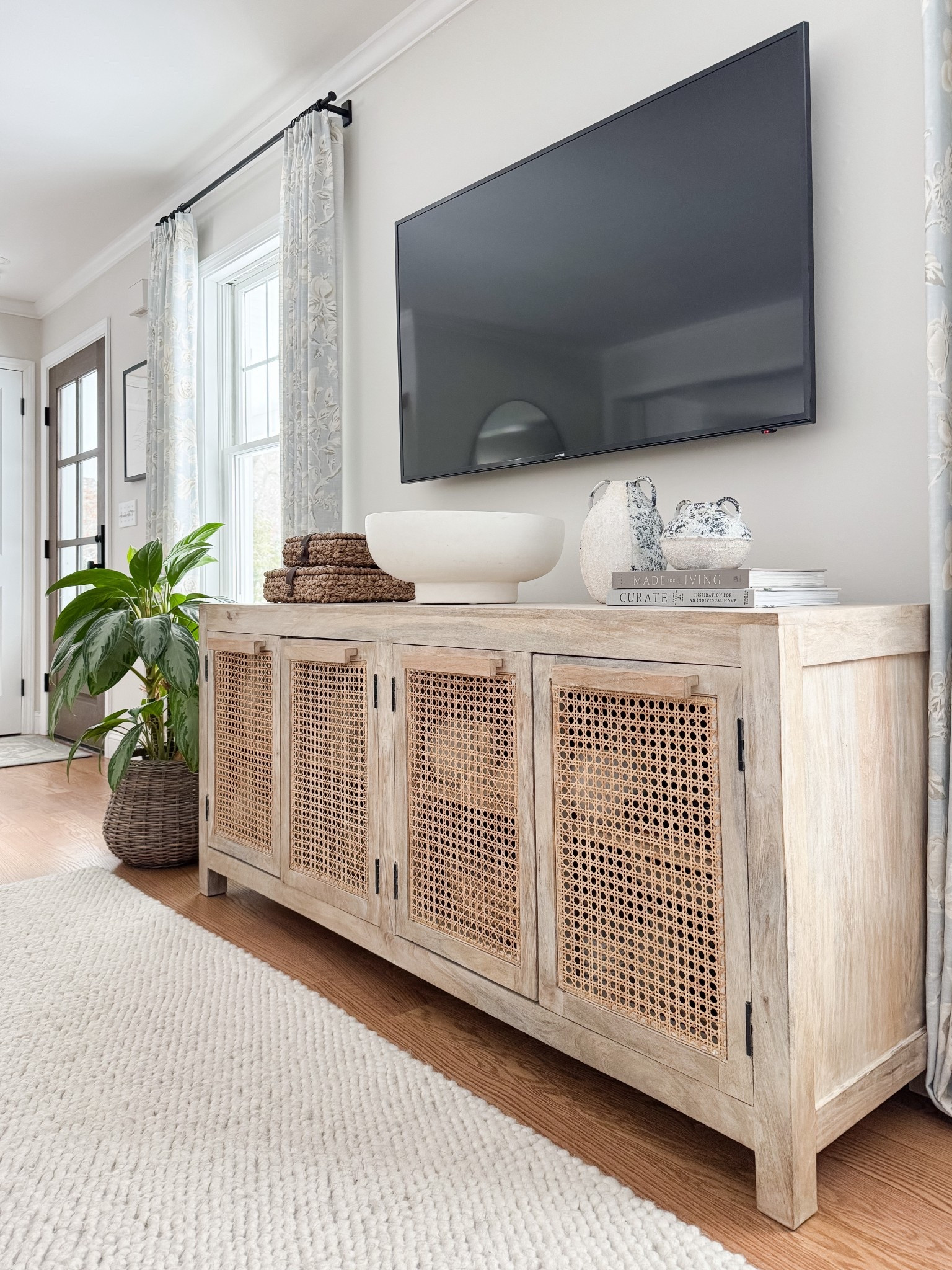 Classic living room styling spring home decor home favorites cozy neutral home coastal decor sherricalnanhome

#LTKHome