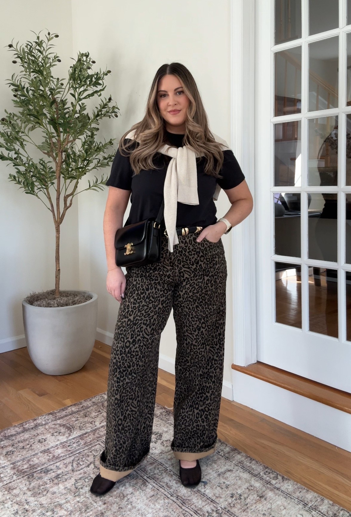 10 easy ways to wear leopard print without overdoing it 〰️ leopard print outfit, leopard print jeans, elevated outfit, workwear outfit, work outfit ideas, spring outfits, spring outfit idea 

 #LTKSeasonal #LTKFindsUnder100 #LTKStyleTip