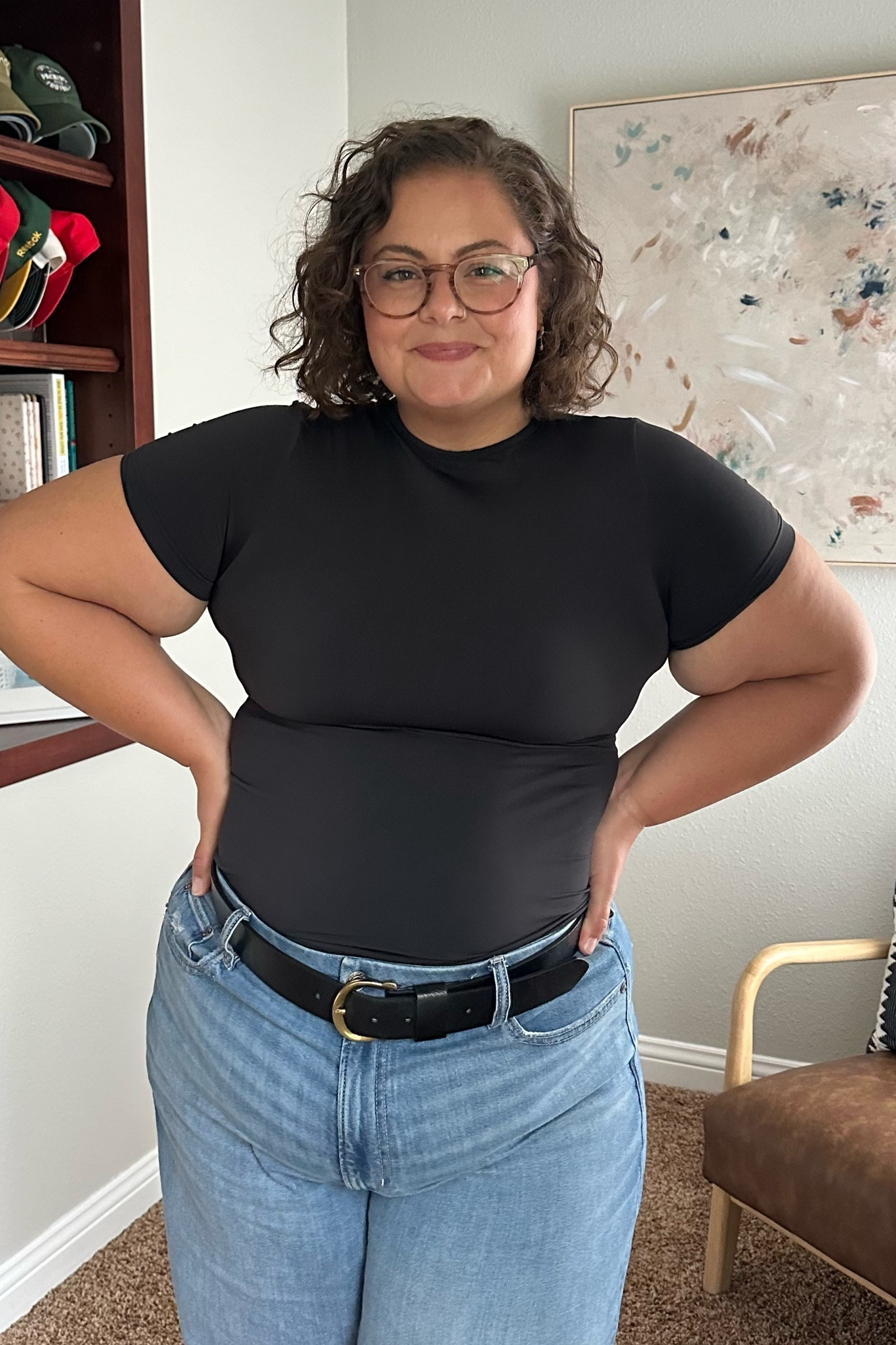 She a good fitted tee. Comfortable on my 19 in arms. 

Size XL

bust 44  //  waist 39  //  hips 54 

#LTKMidsize #LTKStyleTip