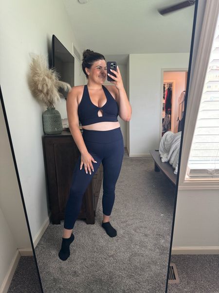 I’m trying Pilates for the first time today! Wish me luck. Wearing a size XL in everything. 

Midsize Pilates outfit, midsize yoga outfit, curvy workout leggings, sports bra 

#LTKMidsize #LTKFindsUnder50 #LTKFitness