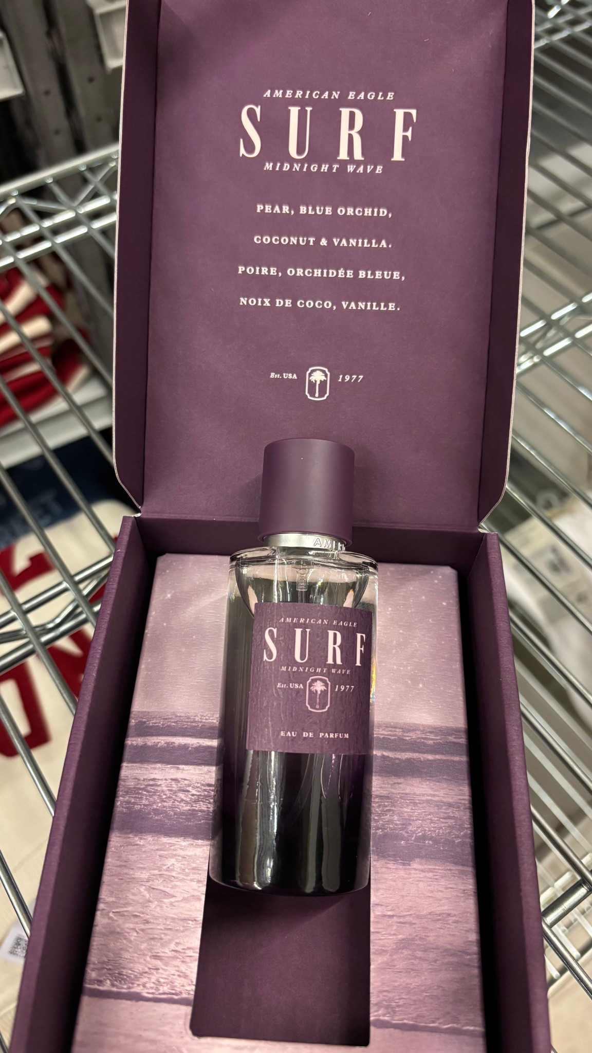 New surf midnight wave perfume from American Eagle

Smells so good!
