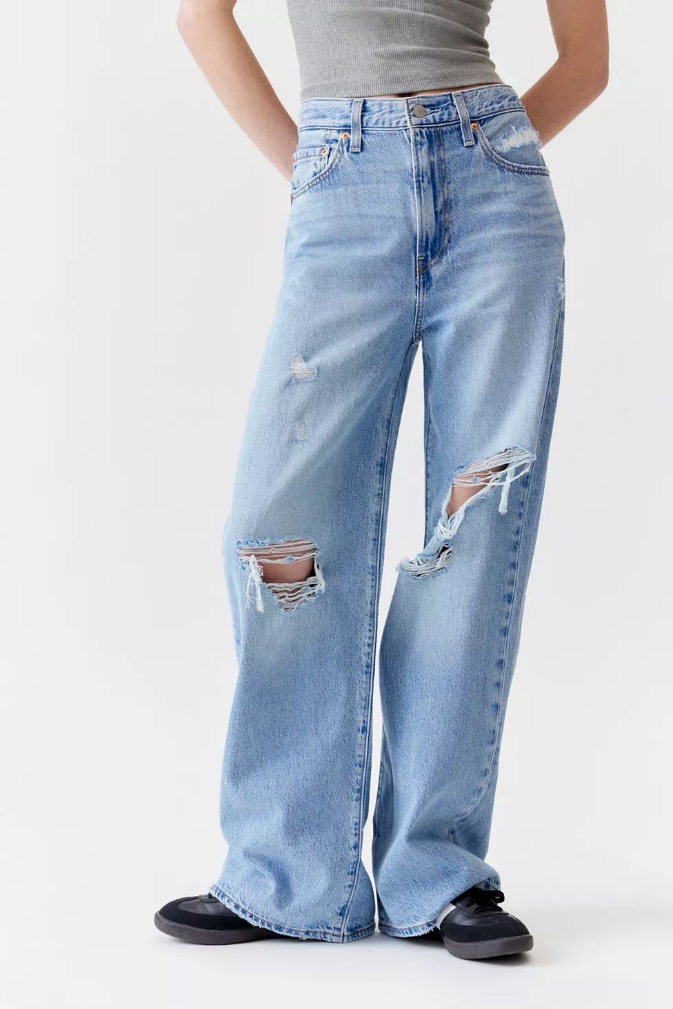 Levi’s® Ribcage Wide-Leg Jean | Urban Outfitters (US and RoW)