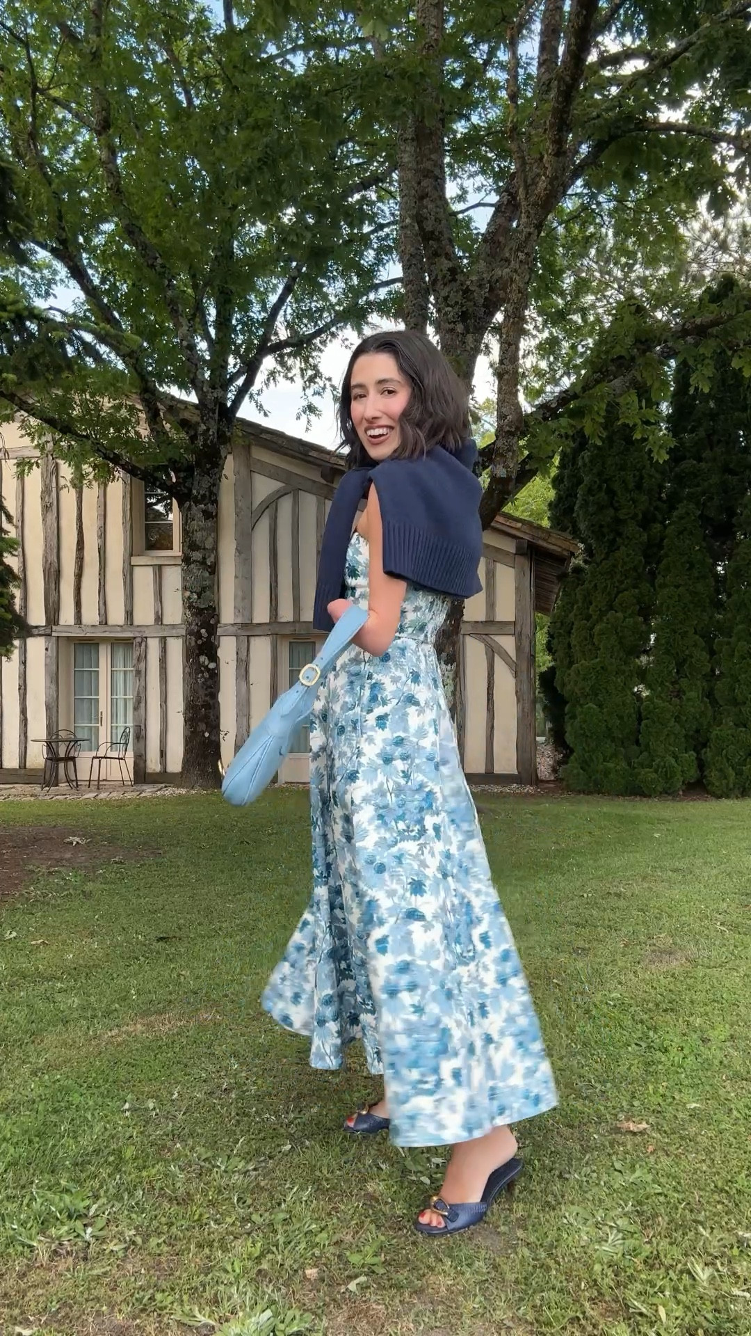 a little more than a touch of blue for my last night in Bordeaux 🩵



#LTKTravel #LTKSeasonal #LTKPetite