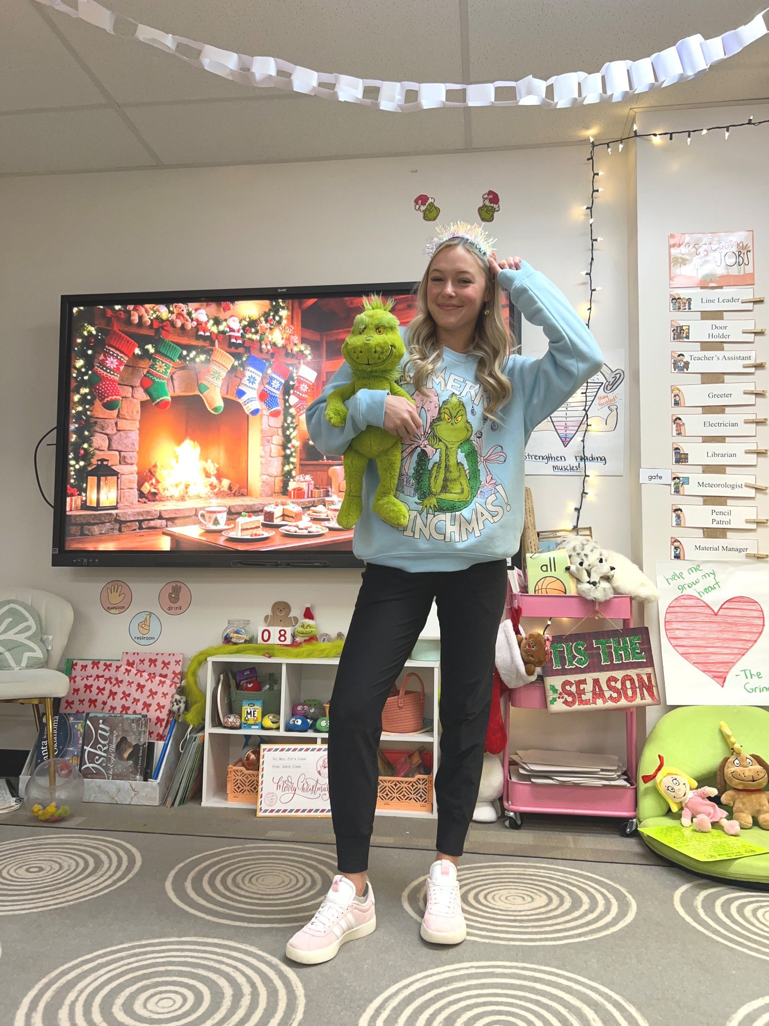 Sadly couldn’t link my CUTE new Grinch sweatshirt from TJ Maxx..🩵  (Day 13, but missed a few days!)

#LTKHoliday #LTKSeasonal #LTKootd