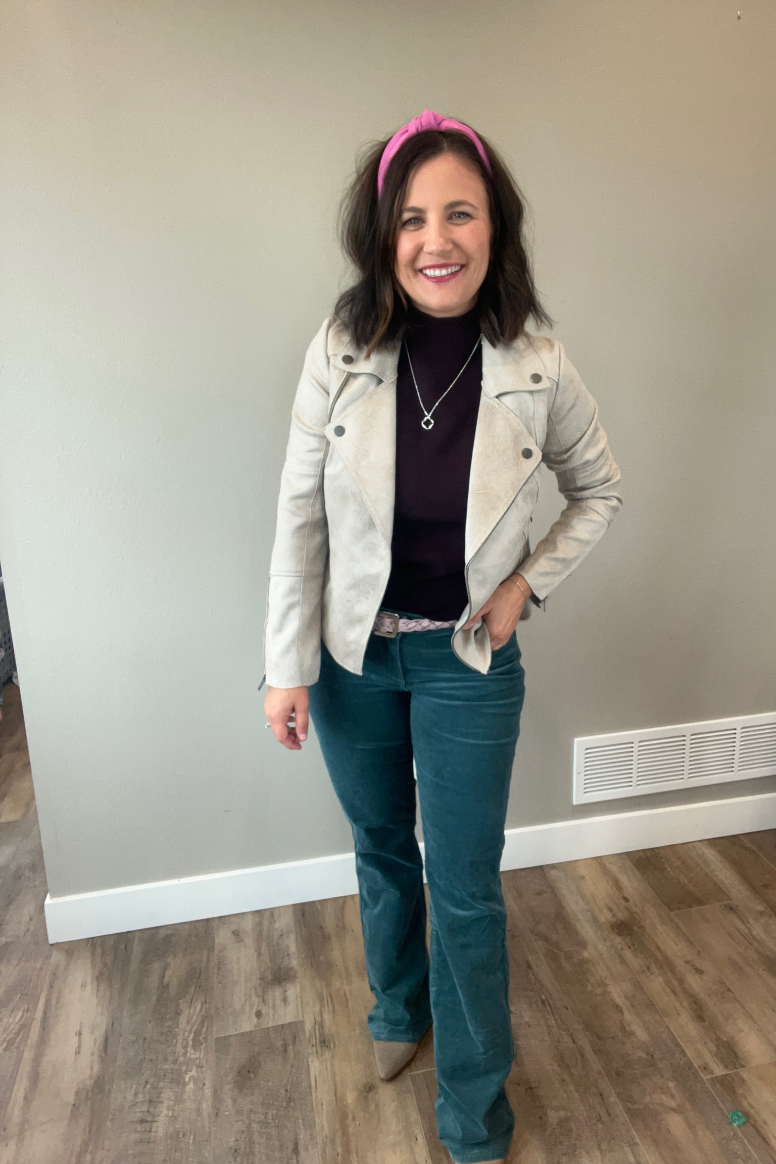 Hocsummer fall outfit
Smoked grape top
Mushroom jacket 

#LTKMidsize #LTKWorkwear