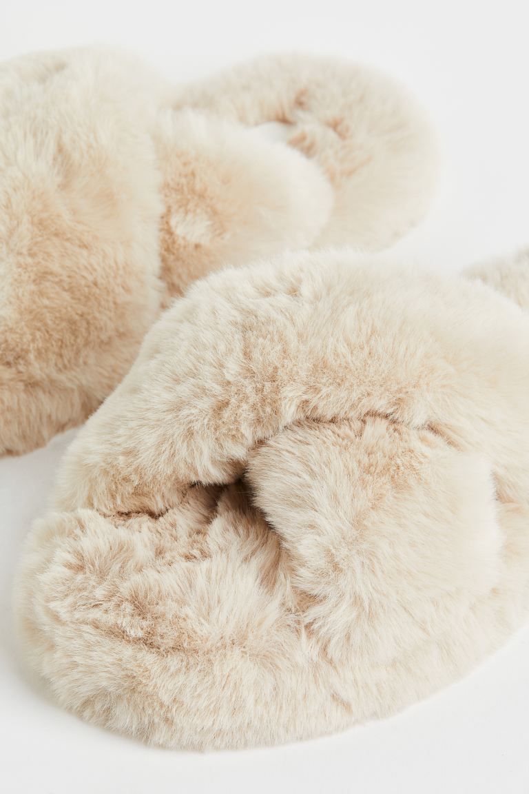 Slippers | H&M (US + CA)