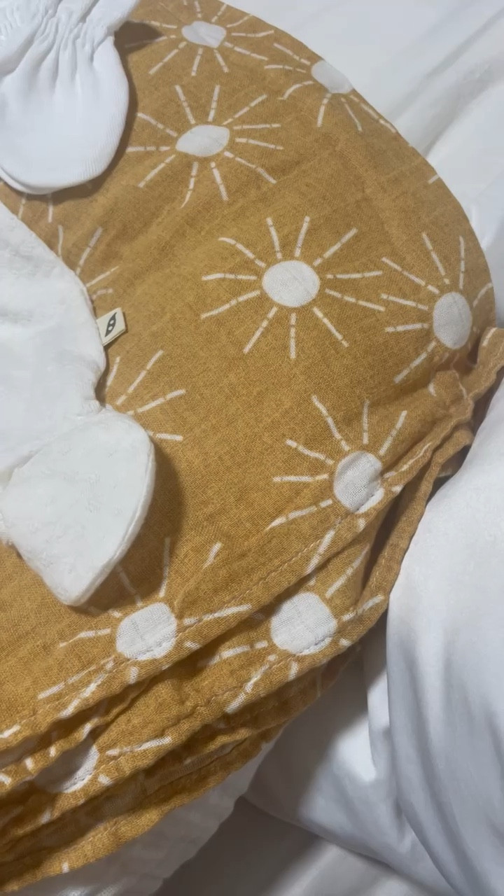 Gender neutral take home outfit idea. 

#LTKbump #LTKbaby #LTKfamily