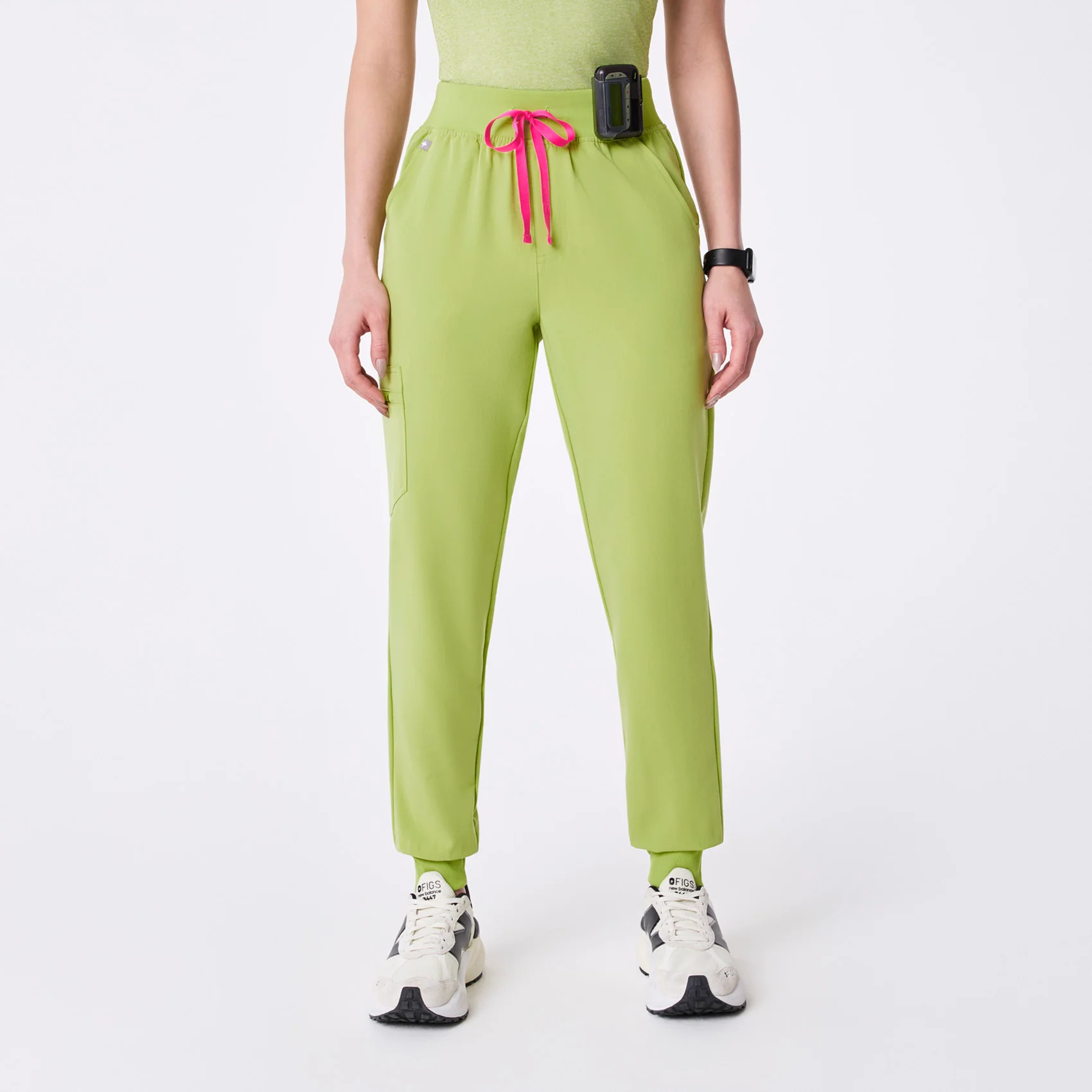 High Waisted Zamora Jogger Scrub Pants™ | FIGS