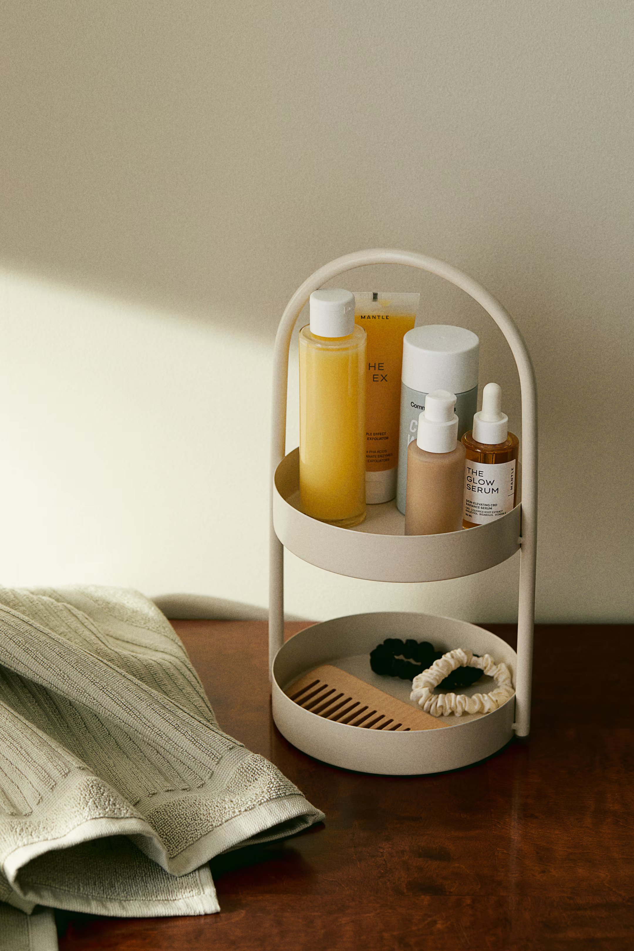 Two-tiered tray - Light beige - Home All | H&M GB | H&M (UK, MY, IN, SG, PH, TW, HK)