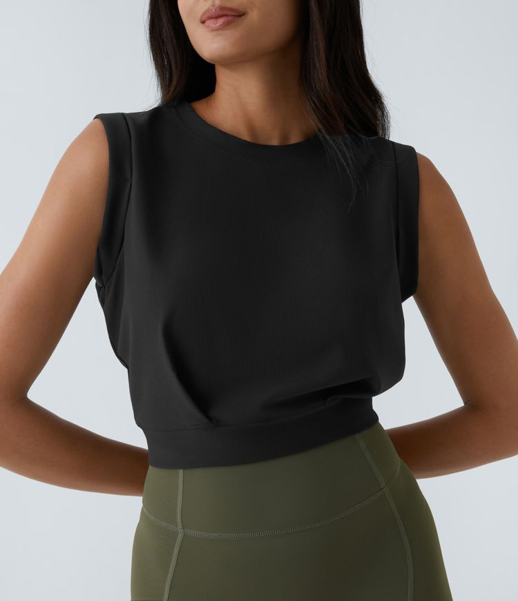 Women’s Patitoff® Flow Pet Hair Resistant Crew Neck Sleeveless Cropped Yoga Tank Top - Halara | HALARA