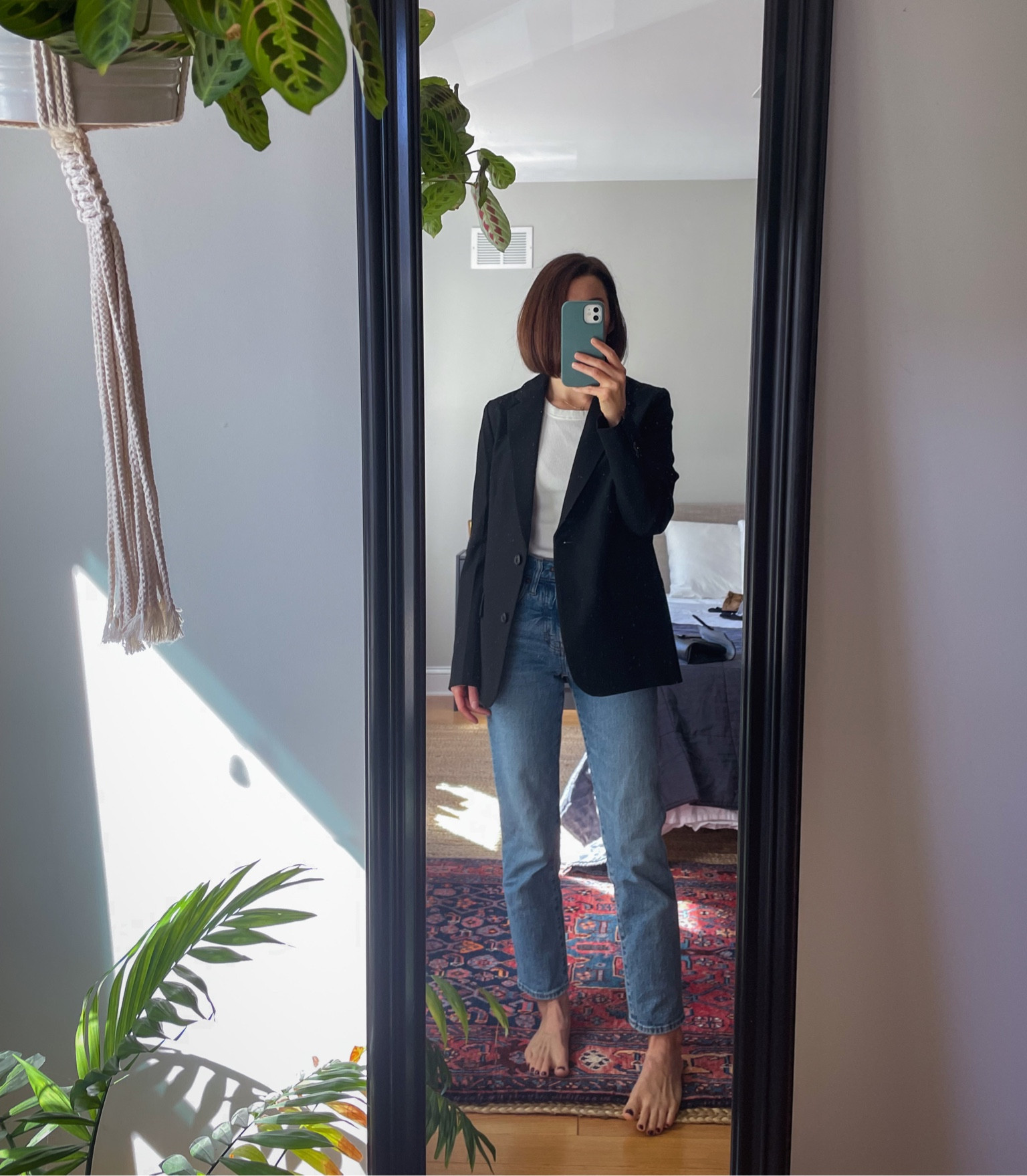 Favorite blazer // exceptional quality + fit 

•Uniqlo ‘Relaxed Tailored Jacket’ (xxs)
•Madewell ‘Petite Perfect Vintage Jeans’ in banner wash (24p)
•H&M ribbed tank top


#LTKworkwear #LTKstyletip #LTKSeasonal