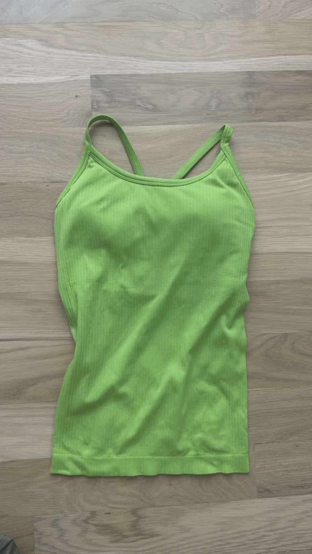 Amazon built in bra tank size xs looks just lululemon 

#LTKFindsUnder50 #LTKActive
