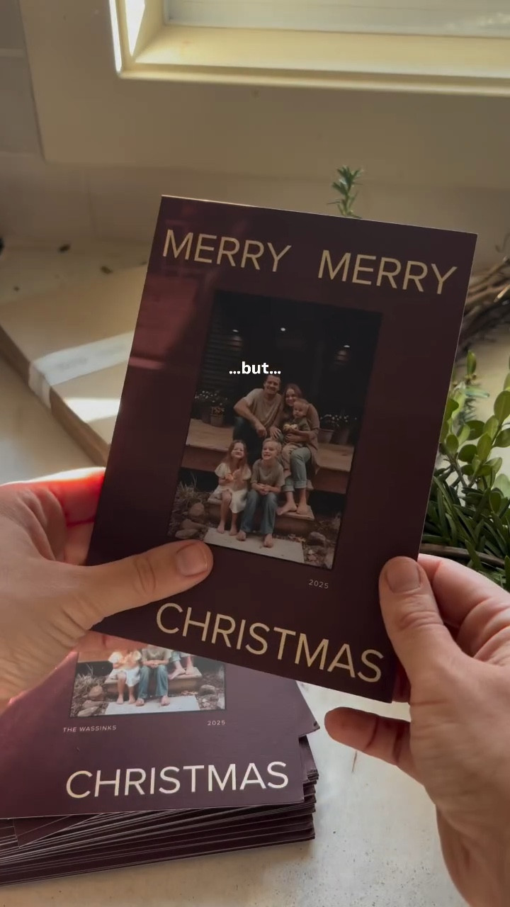 I’ve been wanting to do Christmas cards for years… but every season I blink and suddenly it’s December 22nd and I’m like, “maybe next year.”

But then I saw these from @artifactuprising and figured… okay, this is the year. 🤌✨

This little wreath was so easy to make with some yard clippings, and it makes the space feel extra cozy. I can’t wait to hang all the cards we get this year with the kids… it’s going to be such a sweet little spot for them to check every day.

Comment CARD for the link to the ones we grabbed, + make sure to use code EMMAJ15 for a discount on your order!🫶🏼

#AUPartner #ArtifactUprising #HolidayCards #ChristmasCardIdeas #HolidayHomeDecor #CozySeason #DIYWreath #SimpleHolidayDecor