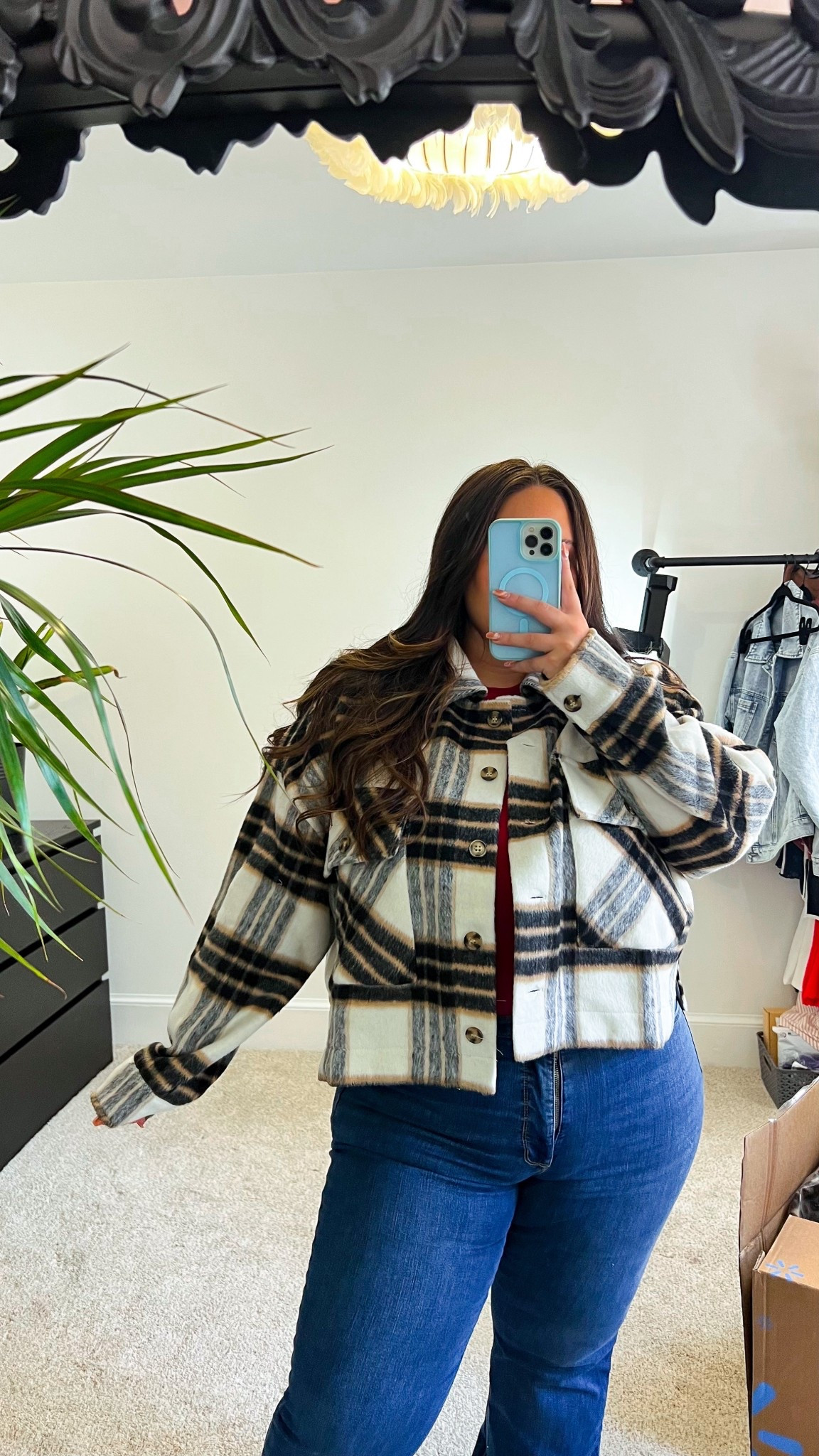 Shown in size 1X, def could have done an XL! 

Great oversized fit! 

#LTKootd #LTKMidsize #LTKFindsUnder50