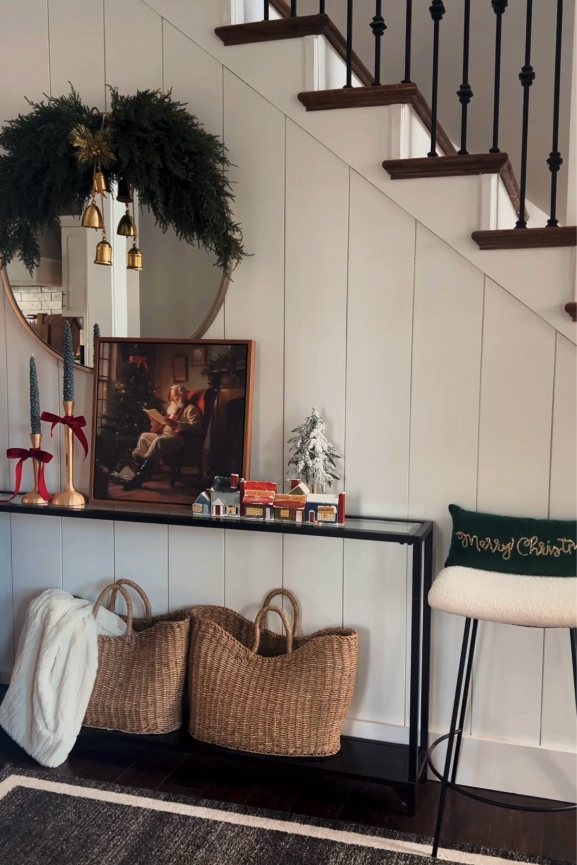 Christmas entryway ♥️🧚

#LTKStyleTip #LTKHoliday #LTKHome