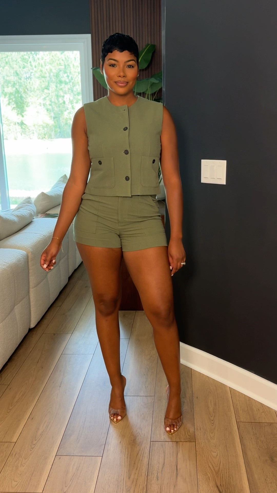 The perfect set ♥️

Top: medium 
Shorts: 8