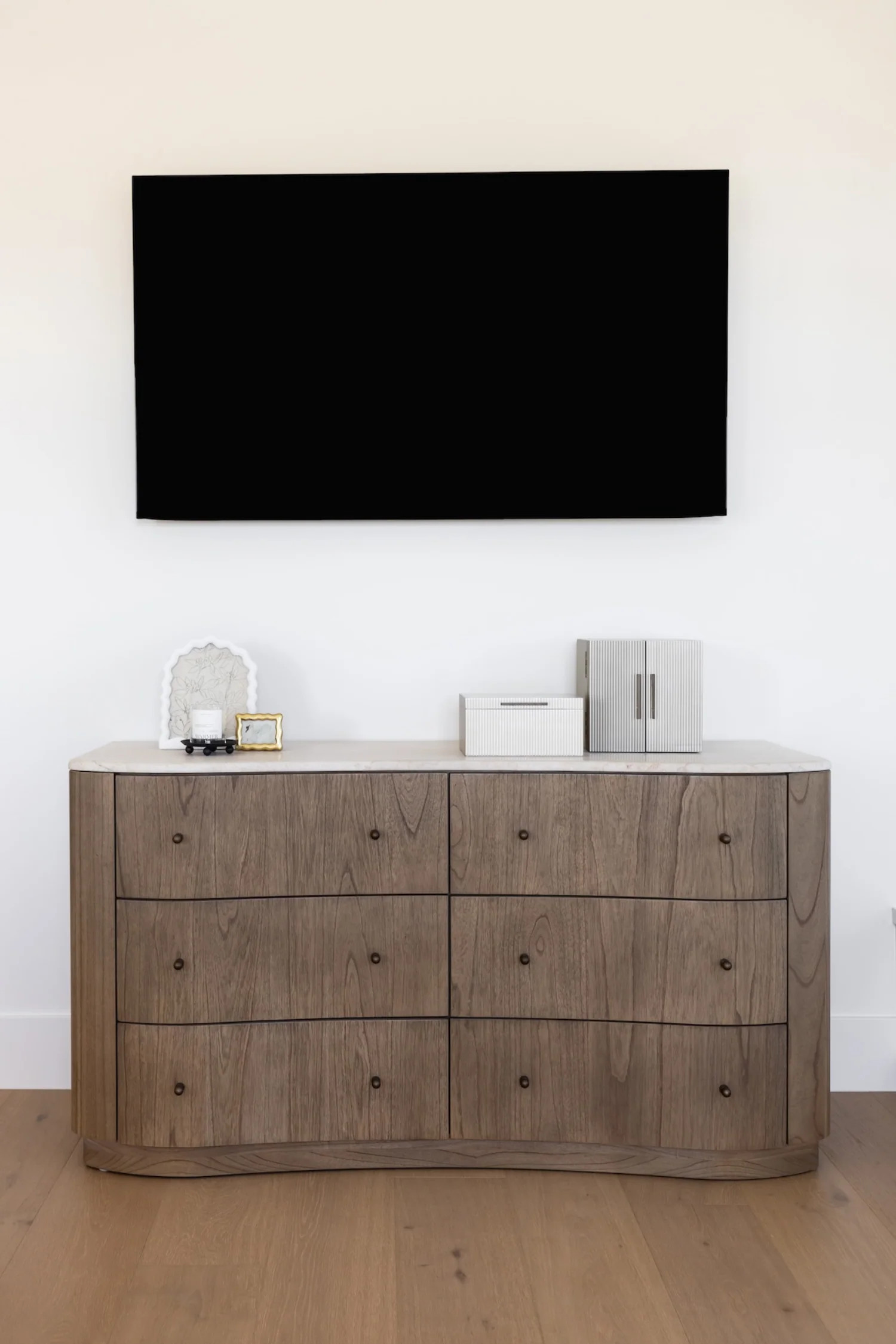 Boa 6 Drawer Dresser | THELIFESTYLEDCO