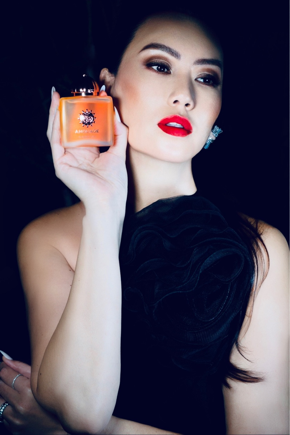 Perfect Fall/ Winter fragrance 
This scream luxury. Amourage. I have listed here for both women and men. 💛🫶👑 

#LTKGiftGuide #LTKbeauty