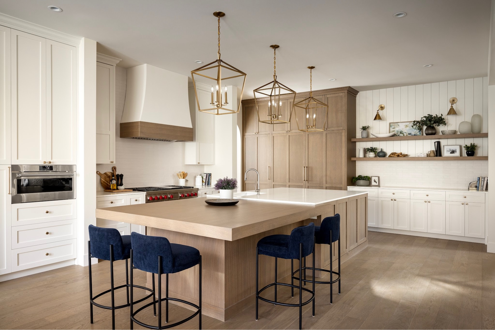 White Oak kitchen inspiration ideas.

Stop by the blog, HomeBunch.com , for details.

Builder: Trickle Creek Homes (@tricklecreekhomes).
Photography: Eymeric Widling

#LTKfindsunder100 #LTKstyletip #LTKsalealert