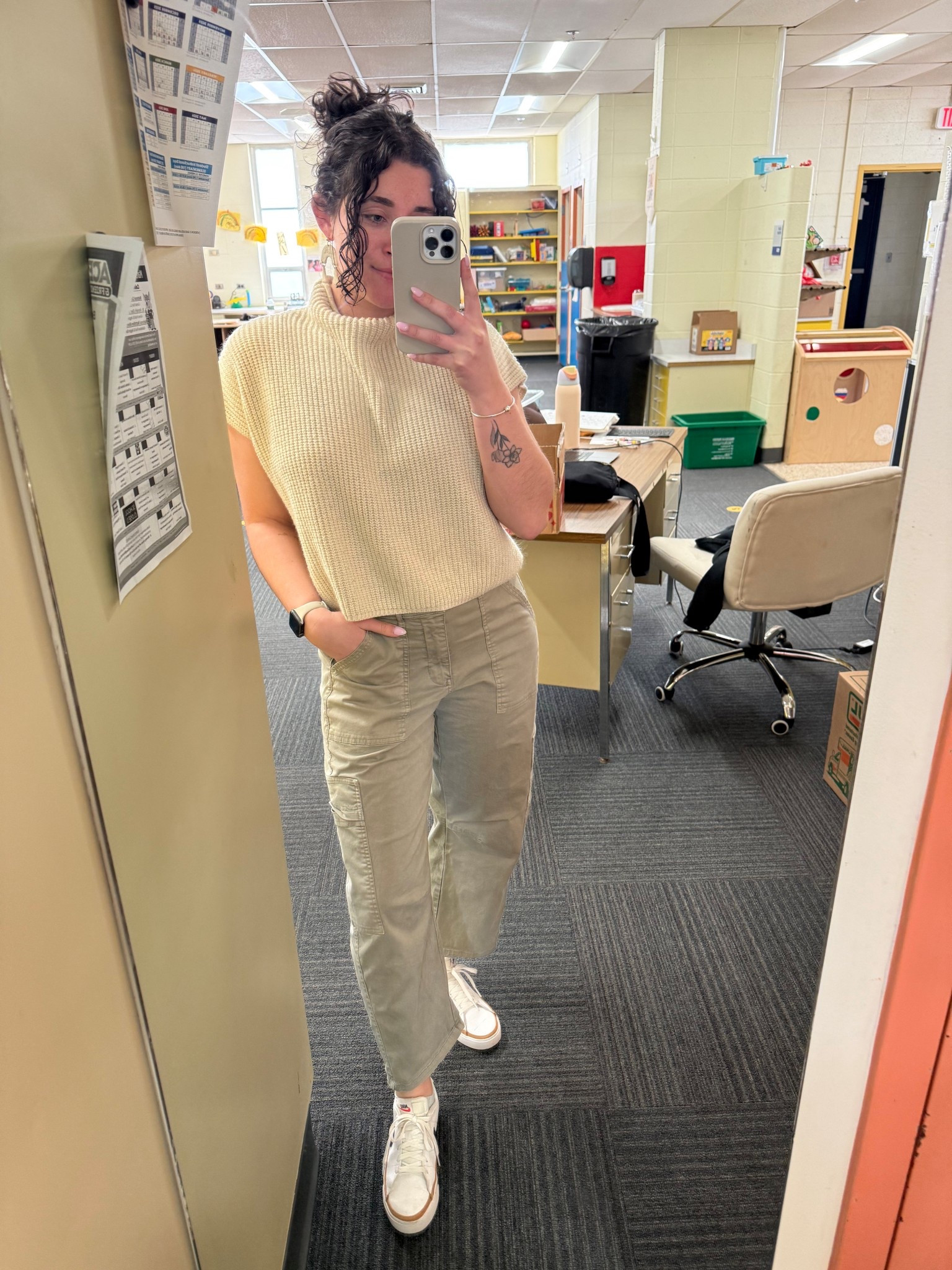 Comfy and cute 

#LTKmomlife #LTKWorkwear