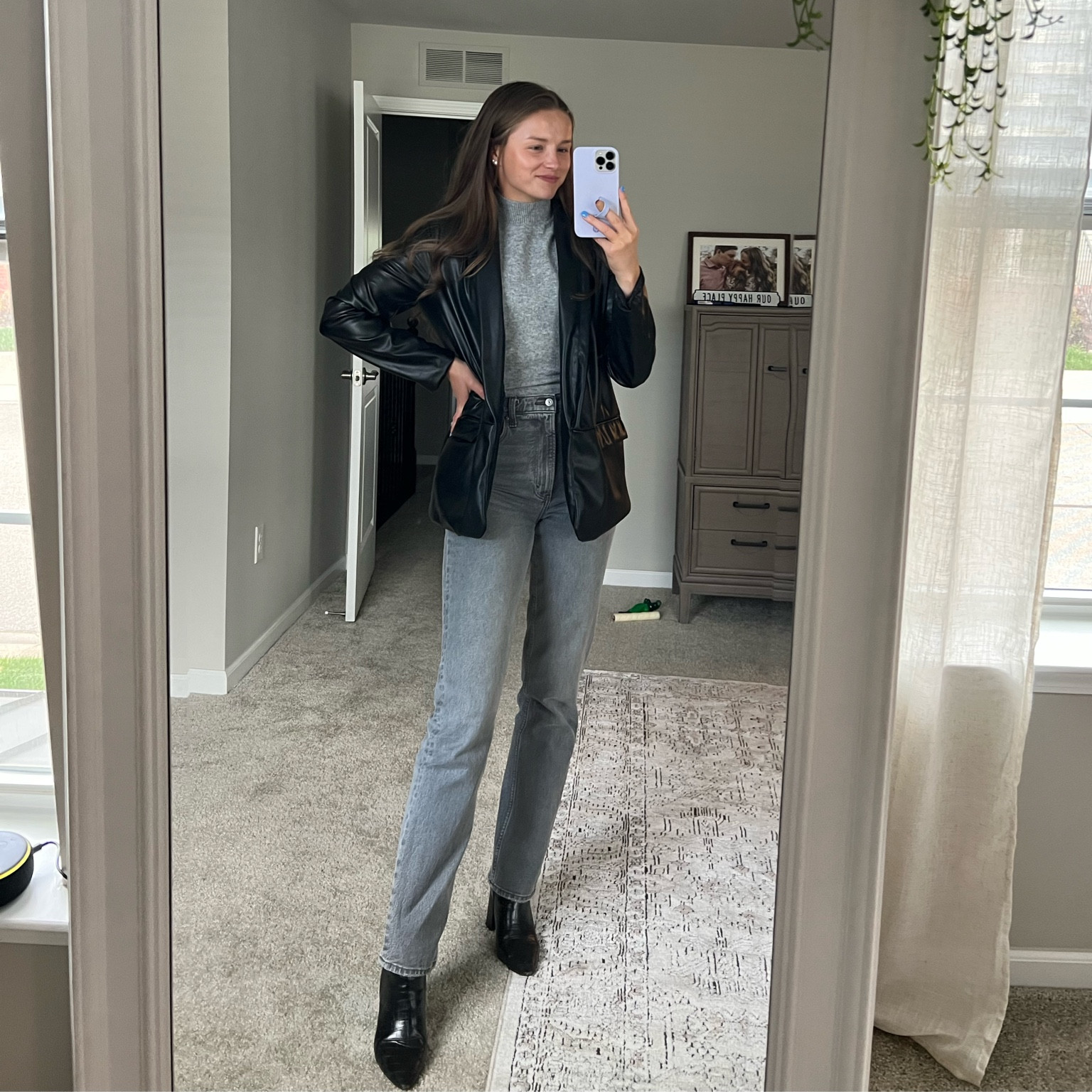 Small in blazer and top. 26 LONG in jeans. Use code AFKATHLEEN for 25% off 🤌🏼🖤

#LTKfindsunder100 #LTKworkwear #LTKSeasonal