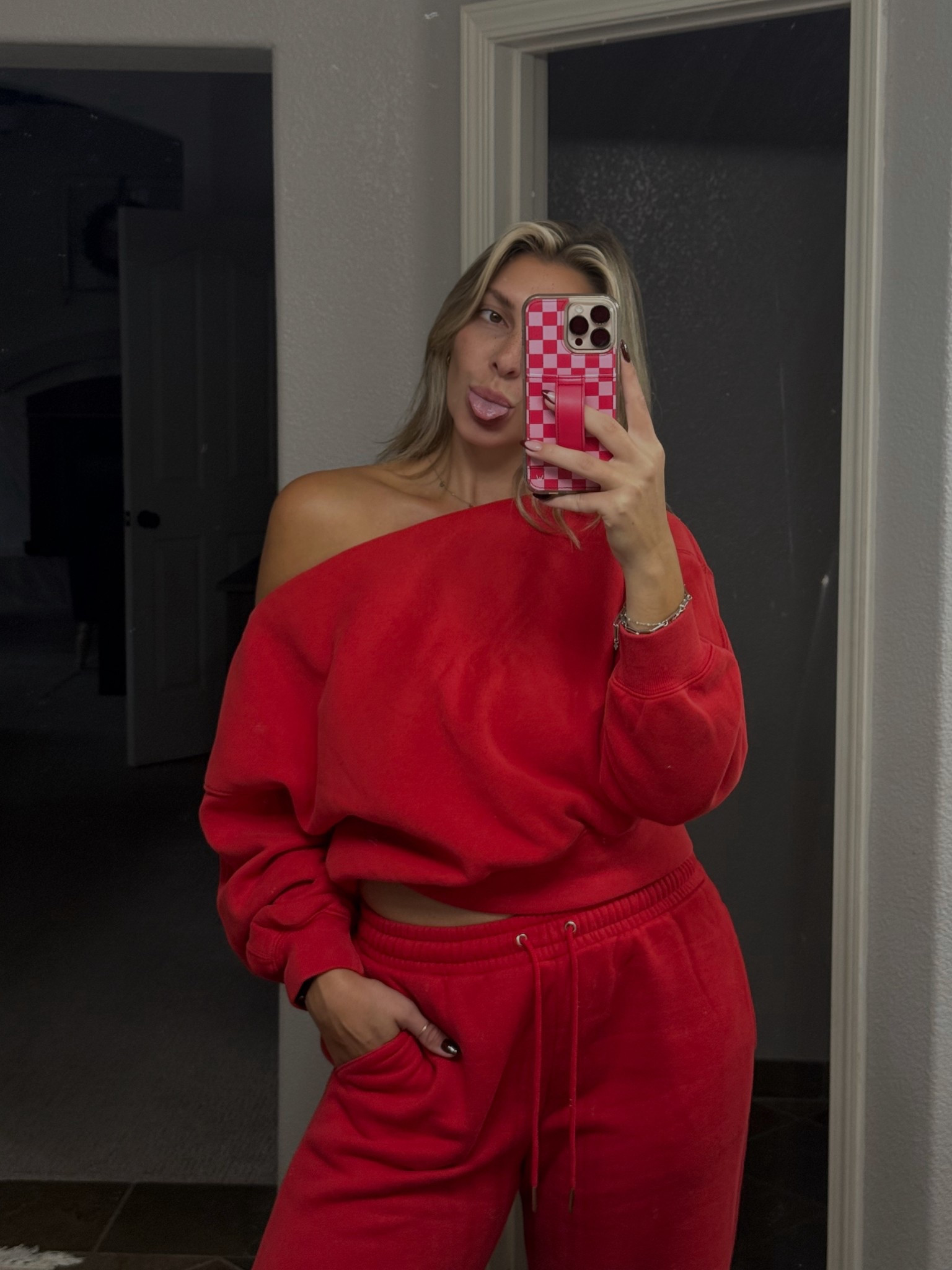 Abercrombie fleece set 

#LTKTravel #LTKGiftGuide