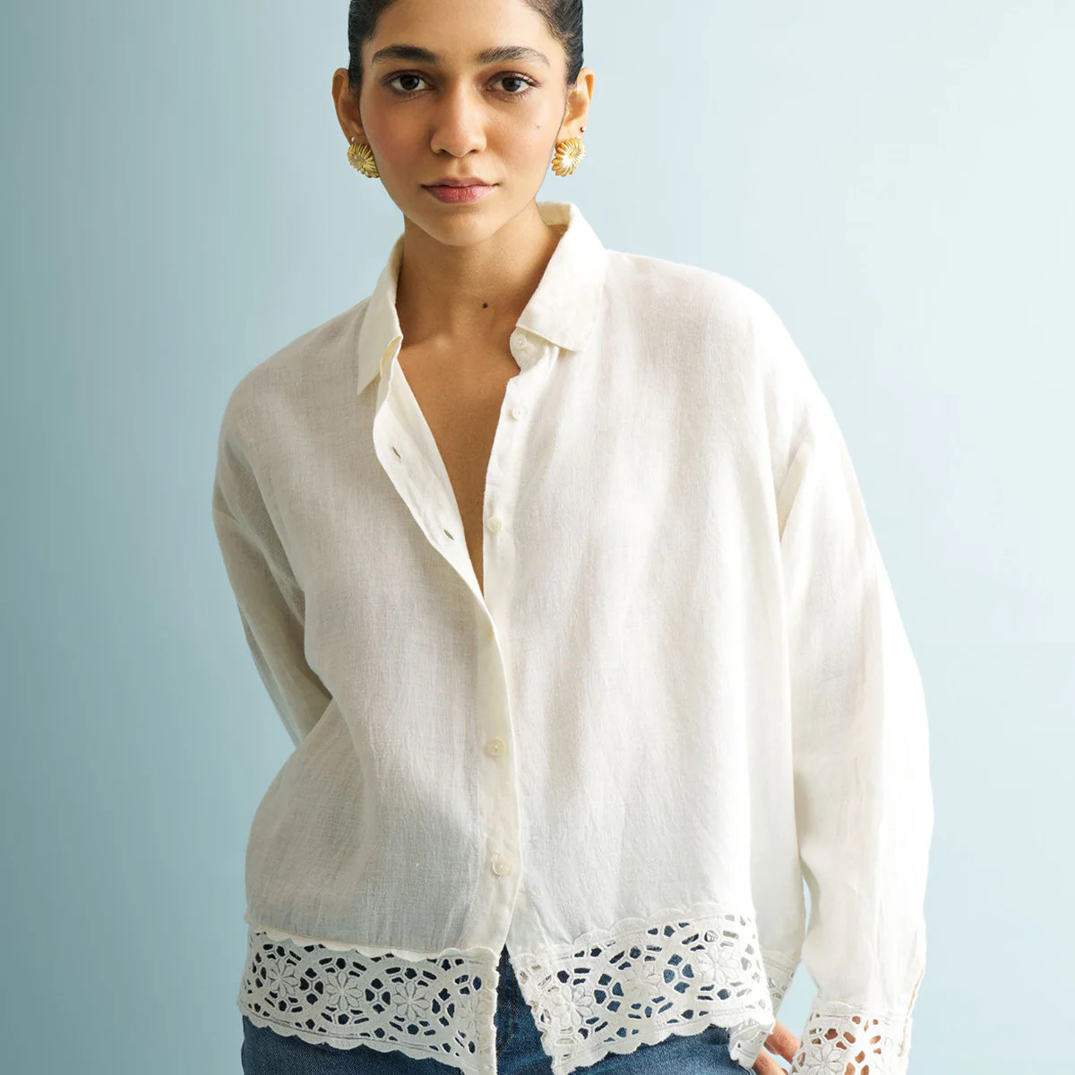 Button-down with Lace Shirt in Off-white | Reistor