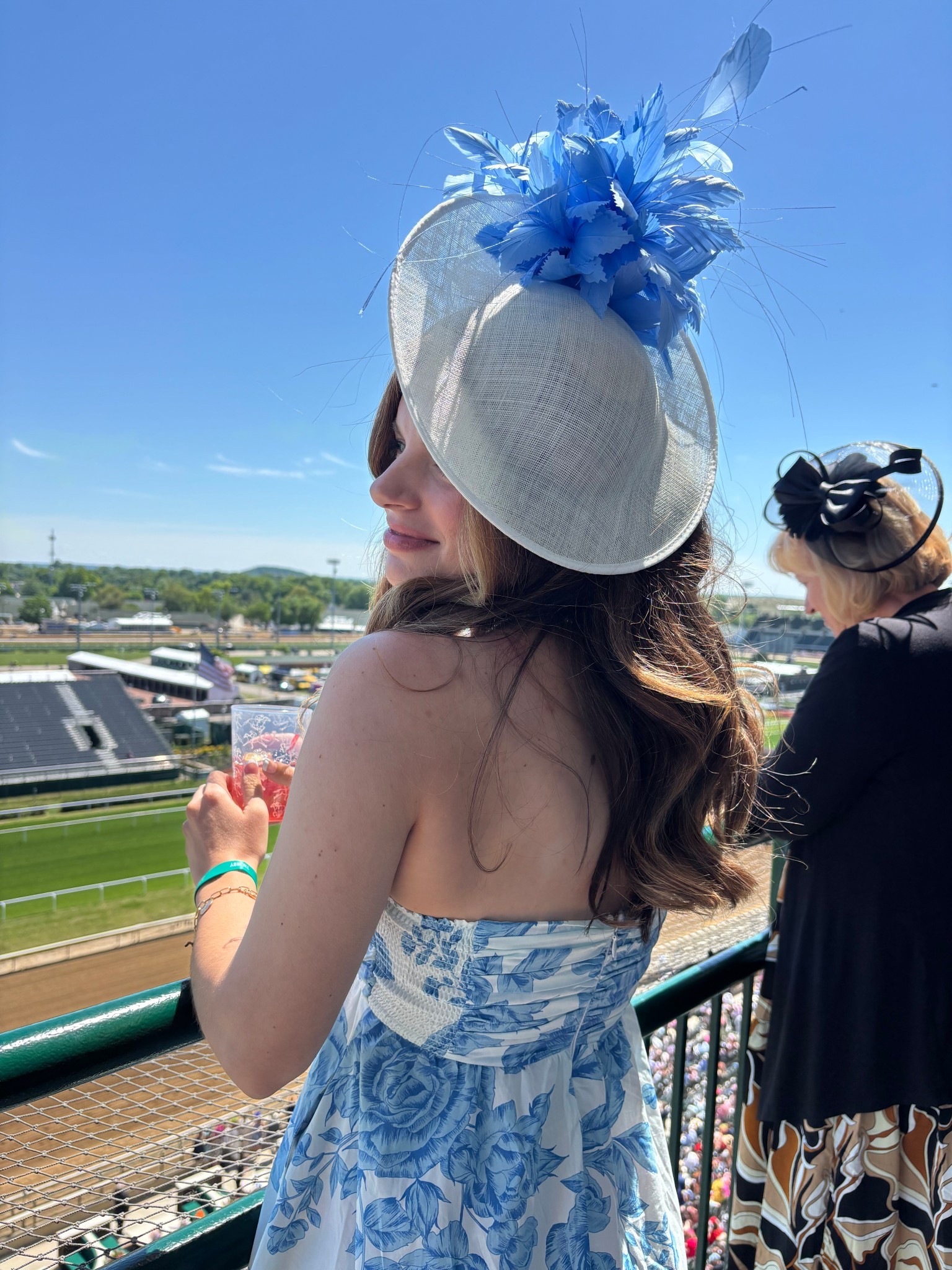 Happy Thurby 💙 avoided the derby day rush!

#LTKootd #LTKMothersDay #LTKgrwm