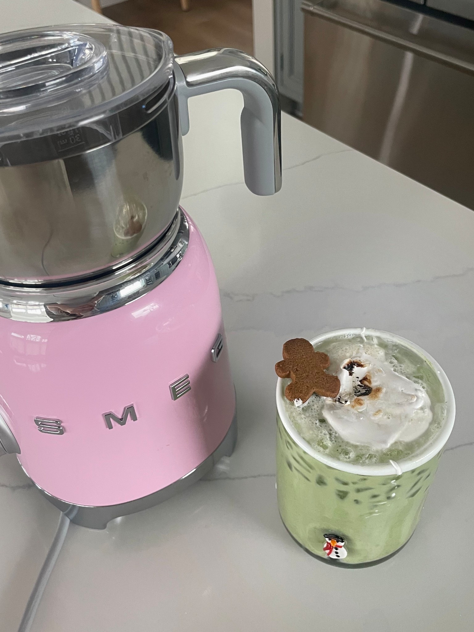 Toasted marshmallow matcha latte! I love using my Smeg frother to make the most perfectly crafted drinks😋 

#LTKHoliday #LTKHome #LTKGiftGuide