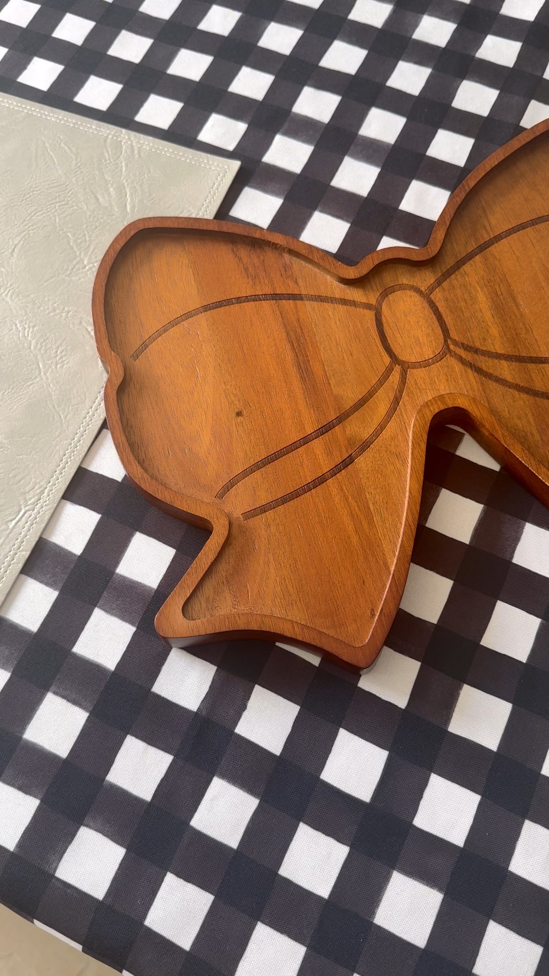 I had to grab this adorable $15 bow wood board right away! 🎀 See it plus more Walmart finds I’m checking out right now

#LTKFindsUnder50 #LTKSeasonal #LTKStyleTip