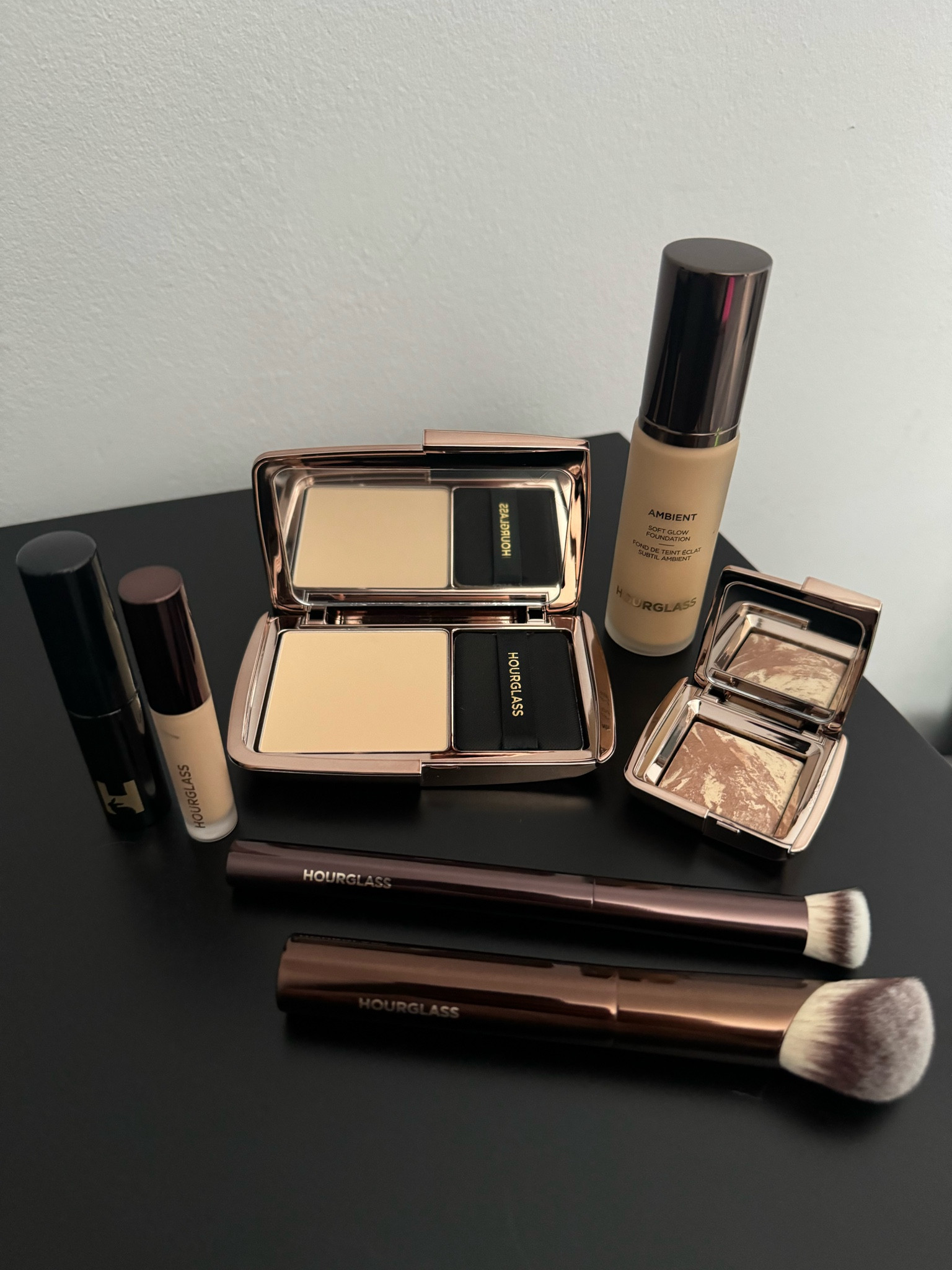 My favourite make up ✨
•Ambient foundation in shade 6.5
( I am shade NC 35 In MAC) 
•concealer in beech 
•powder translucent medium 
• bronzer light  

#LTKbeauty #LTKeurope #LTKmodest