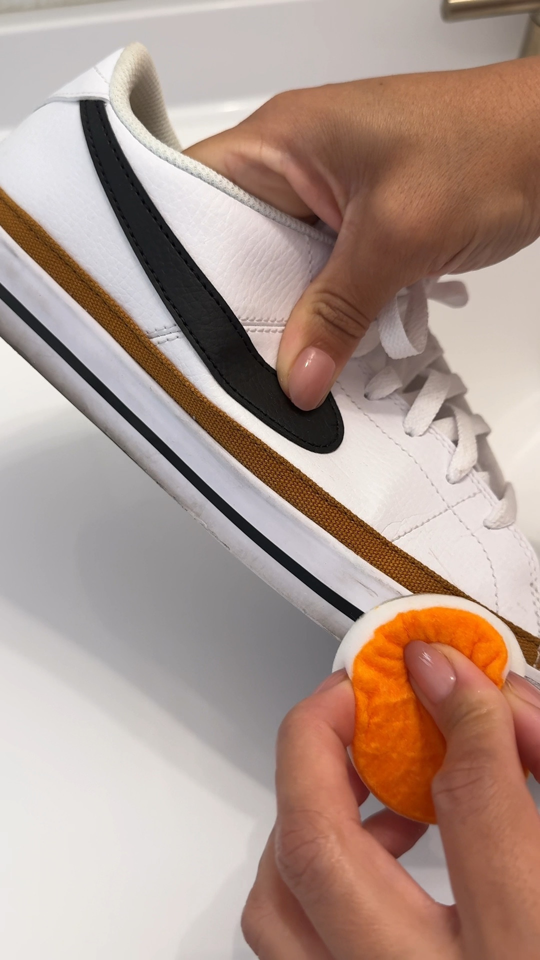 These sneaker erasers from Amazon work so well! I like to keep one in my purse just in case I get any scuffs 

Shoe cleaner | Amazon shoe cleaner | Nike court legacy | Nike 

#LTKVideo #LTKShoeCrush #LTKStyleTip