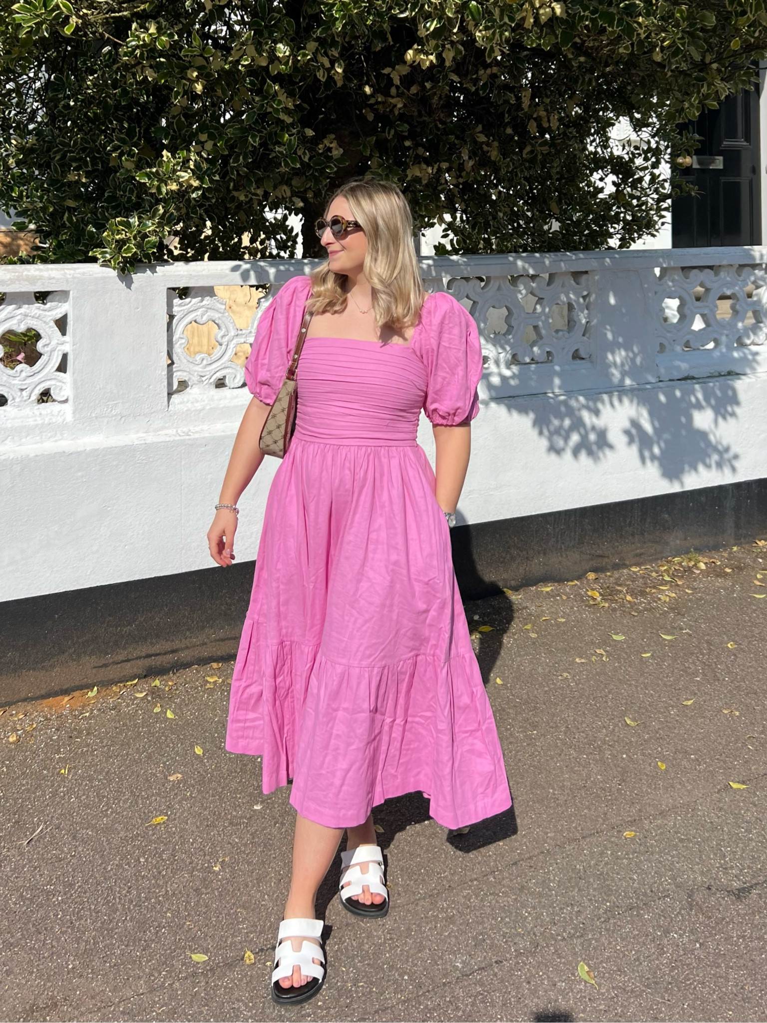 happy bday to me🤭🤍🎂

Dress - wearing small 

Hermes, Hermes Chypre, Abercrombie, Abercrombie dress, midi dress

#LTKsummer #LTKuk #LTKeurope