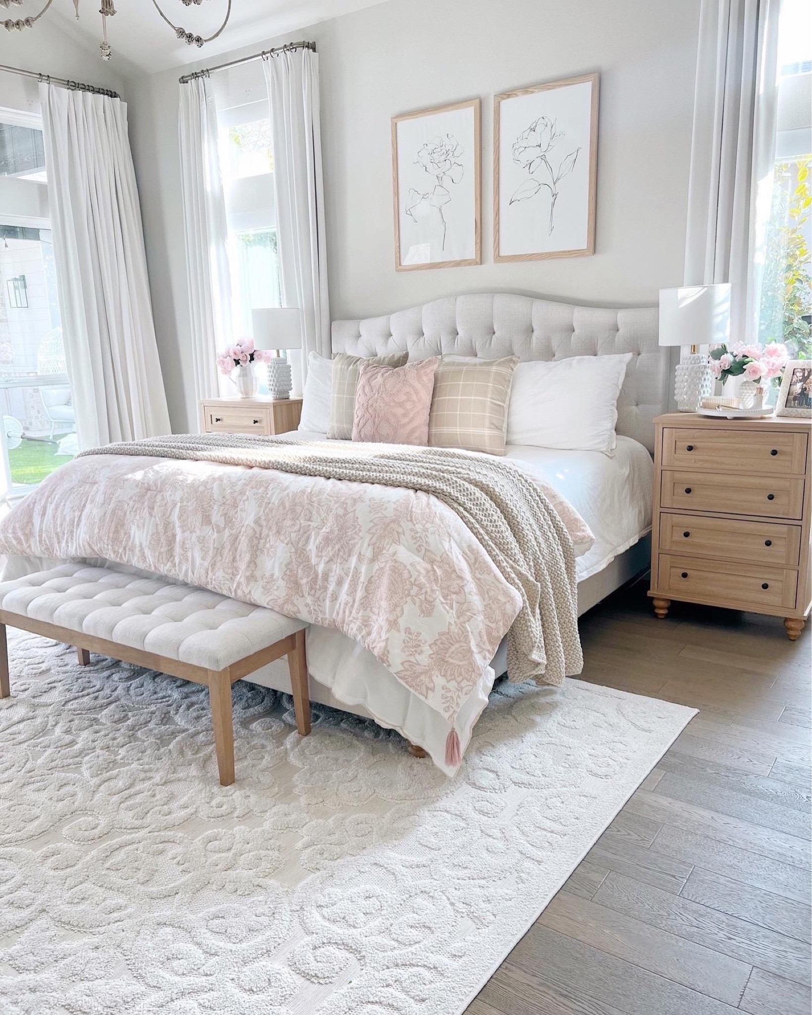 The Elaine rug is on sale 20% off! 

#LTKunder50 #LTKSeasonal #LTKhome