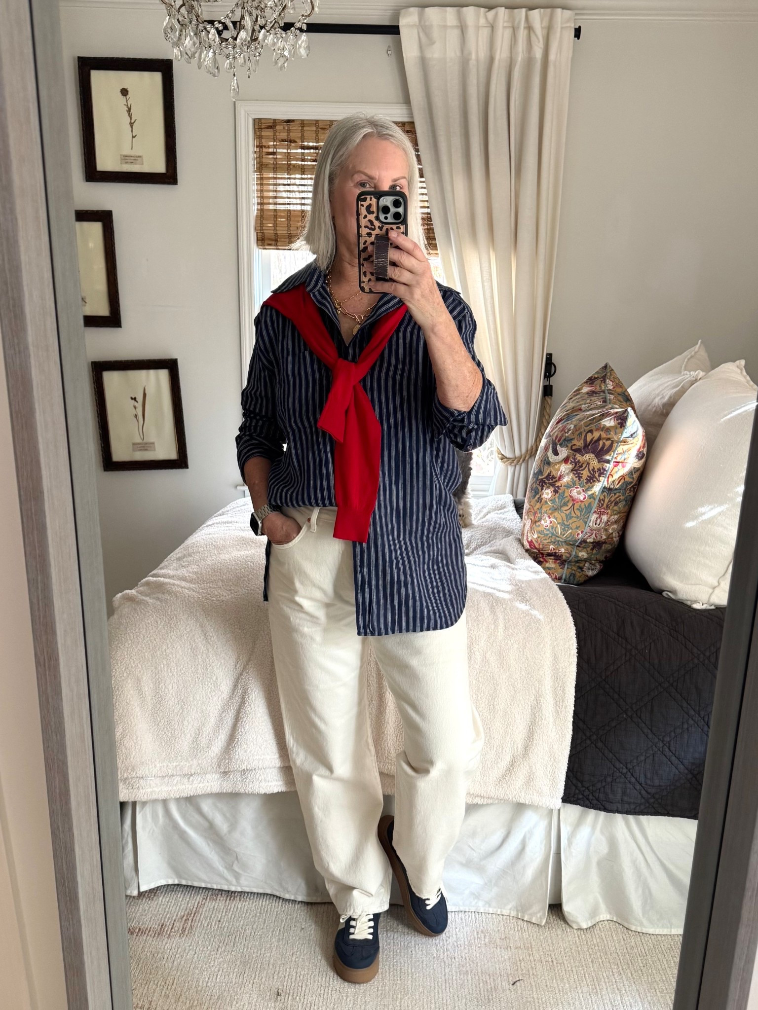 Sized up on the 501’s for a more baggy look….old Banana Republic linen shirt...

#LTKootd #LTKdayinmylife #LTKFindsUnder100