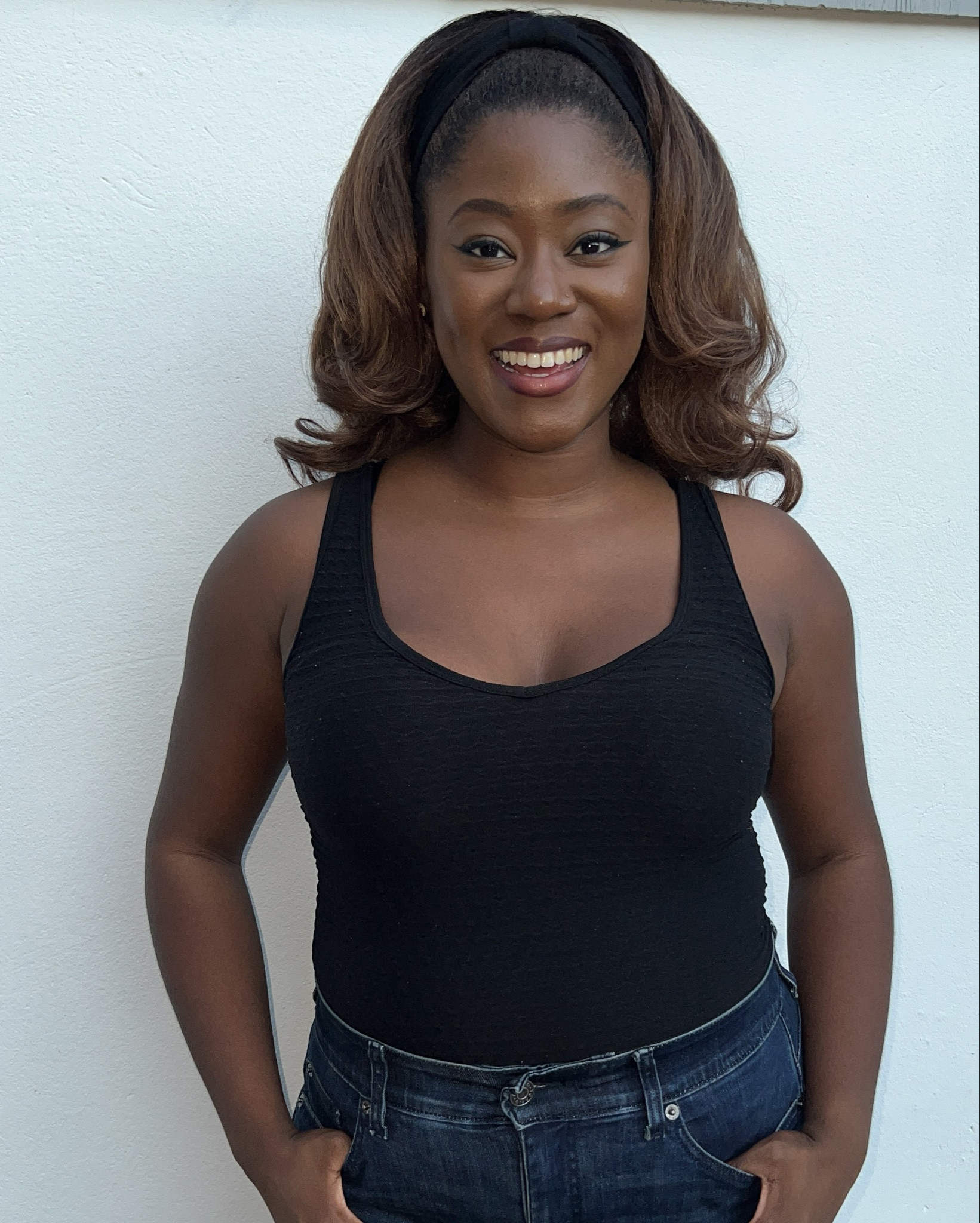 Model test shots - natural Outre Half Wig & Torrid Jeans

#LTKBeauty #LTKFindsUnder50 #LTKItBag