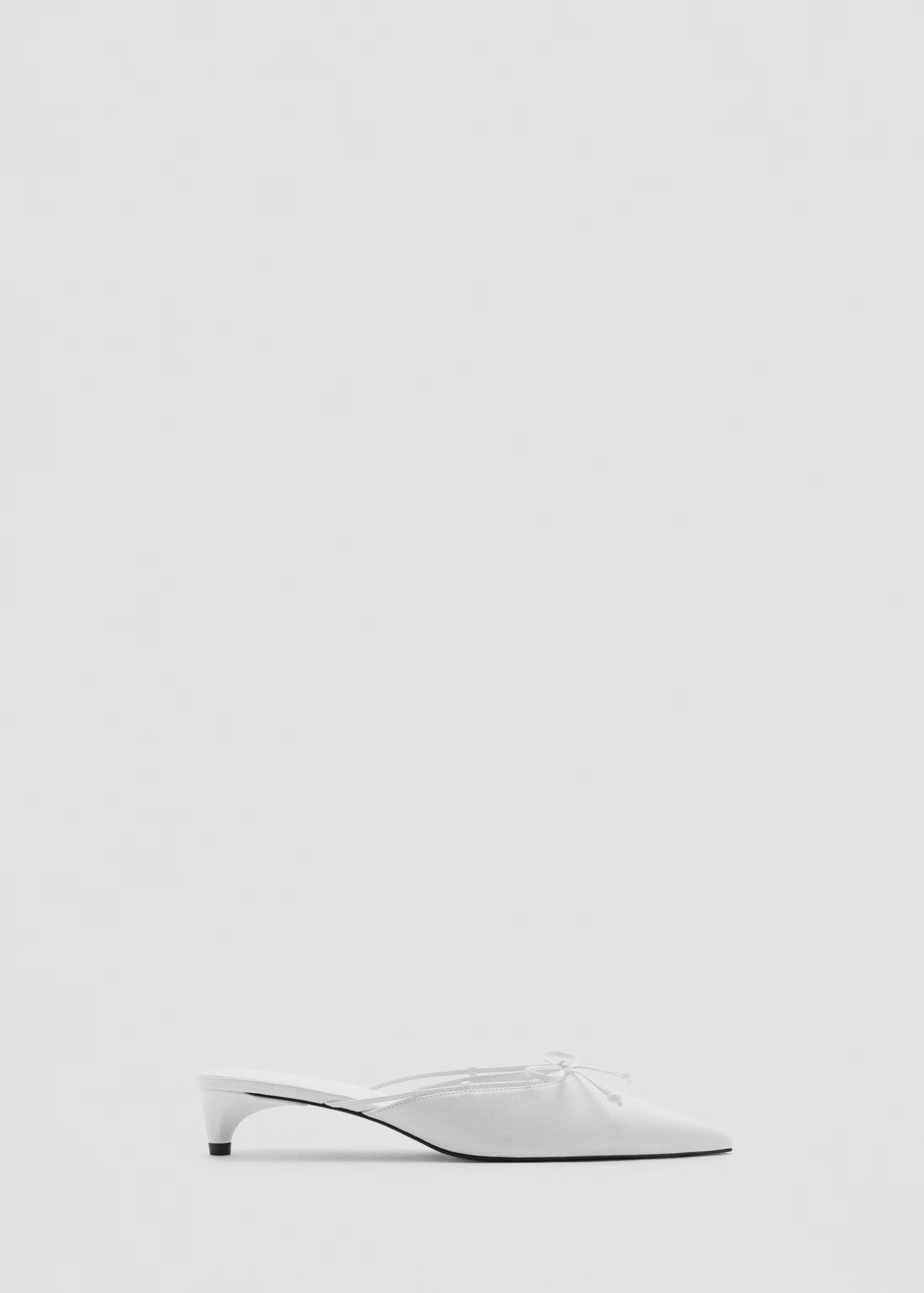 Kitten shoes with bow detail - Women | MANGO Canada | Mango Canada