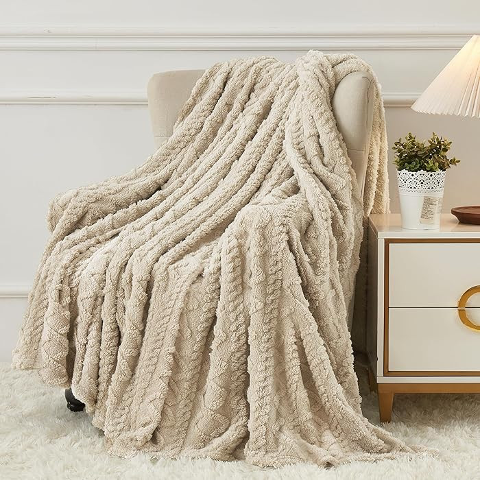 Aganear Fleece Throw Blanket 50"x60" Khaki | Amazon (US)