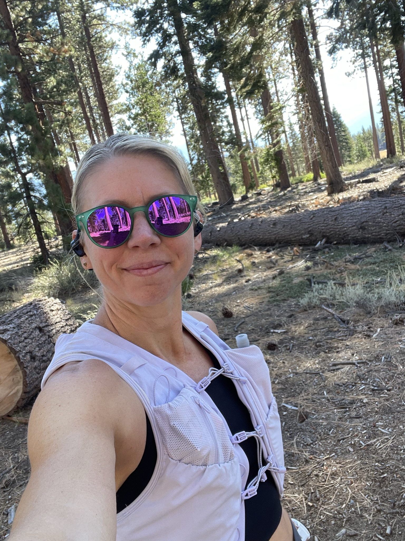 My go-to running gear starts with the Lululemon running vest—lightweight, breathable, and perfect for holding water and essentials hands-free. I pair it with Saucony shoes, LSKD sports bras, and Garmin watches for a setup that keeps me comfortable, fueled, and focused on every mile. Linked my favorites here.

#Lululemon #LTKfit #runningessentials #marathontraining #racedaygear

#LTKOver40 #LTKSeasonal #LTKActive