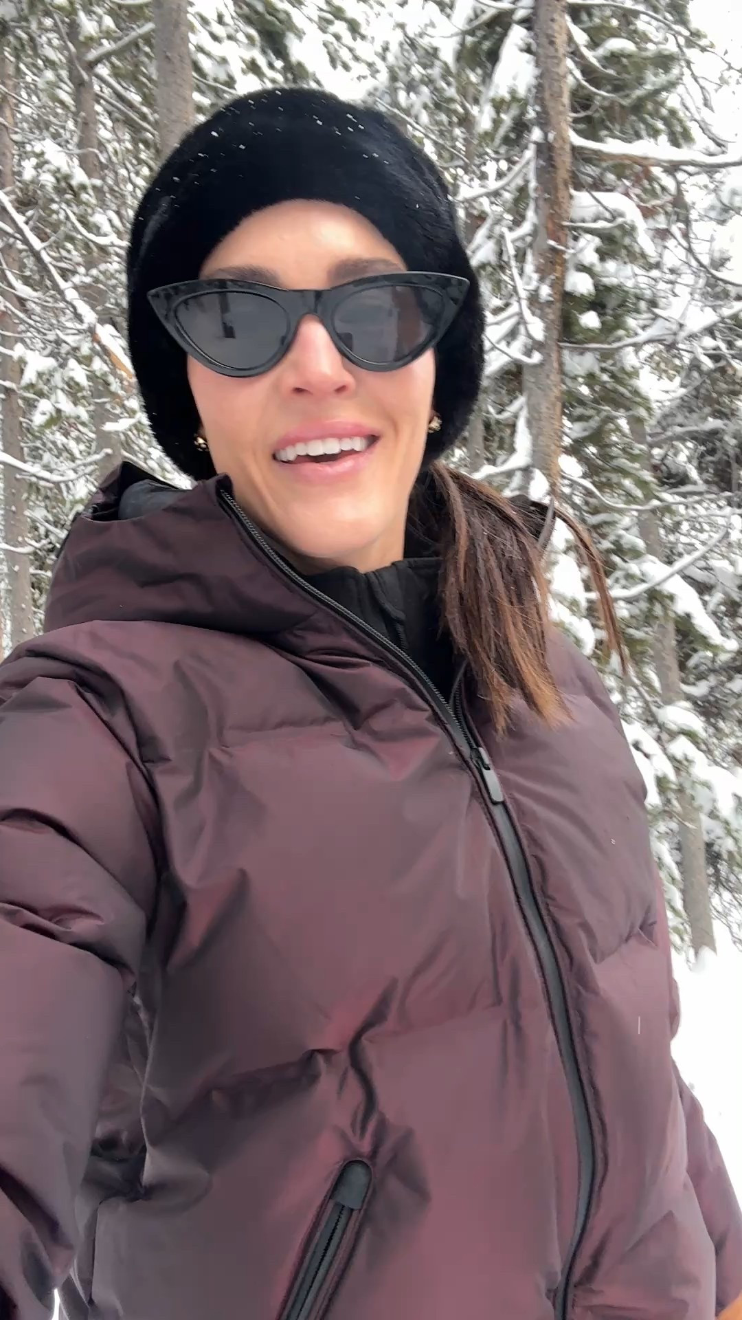 Winter snow gear from today’s hike! Ski jacket from Zara 👏🏻💁🏻‍♀️ wearing a small

Outfit


#LTKSeasonal